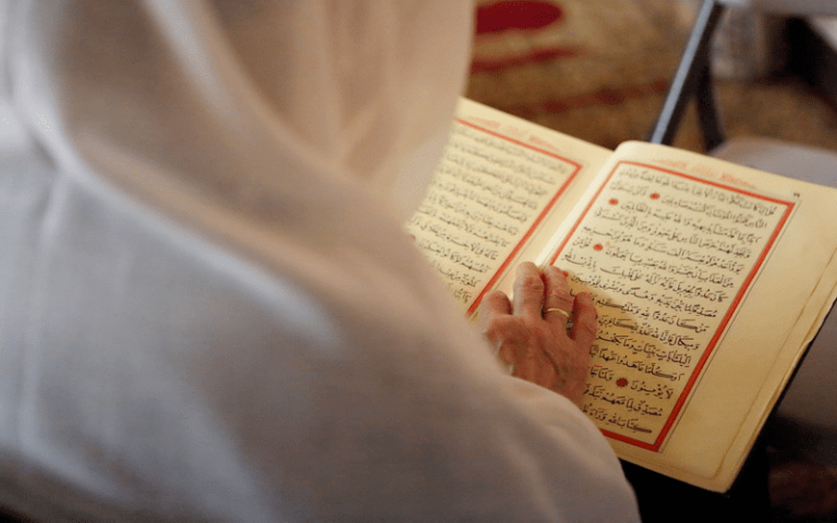 4 Tips Mudah Khatam 30 Juzuk Al-Quran Dalam Bulan Ramadhan!